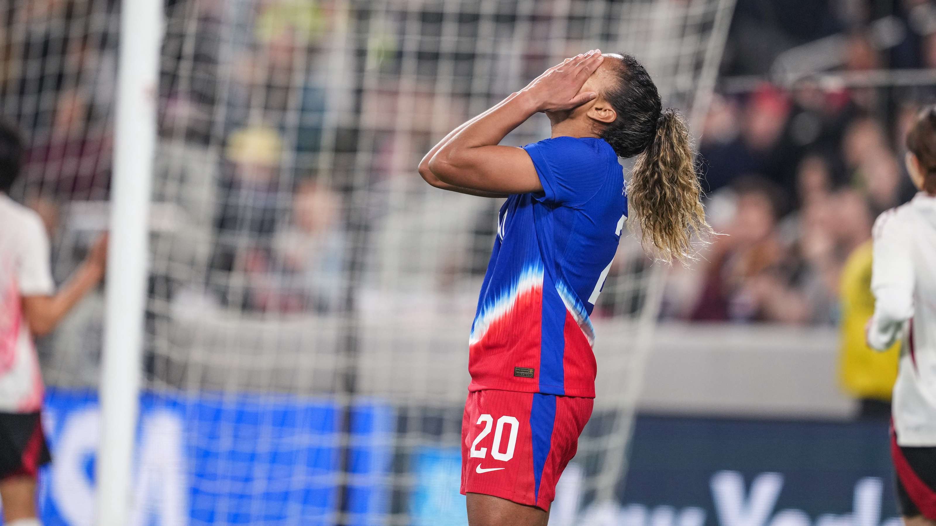 奧蓬達贊嘆奧爾莫在歐洲杯上的精彩表現，並立誌成為最佳射手.